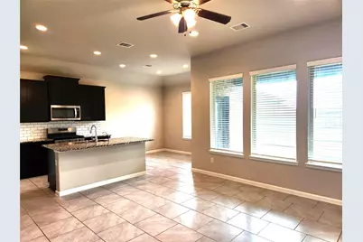 8519 Golden Field Drive, Rosenberg, TX 77469 - Photo 5
