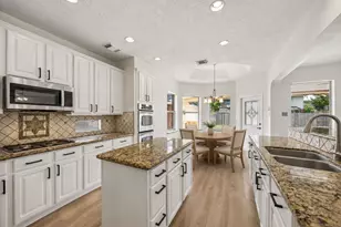 1331 Shady Bend Dr, Sugar Land, TX 77479 - Photo 11