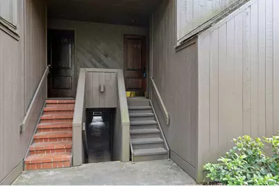 133 Litchfield Lane, Houston, TX 77024 - Photo 37