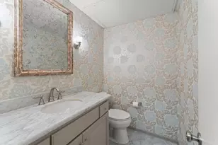 133 Litchfield Ln, Houston, TX 77024 - Photo 19