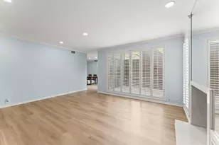 133 Litchfield Ln, Houston, TX 77024 - Photo 7