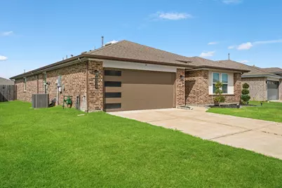 8210 Buck Lane, Rosharon, TX 77583 - Photo 3