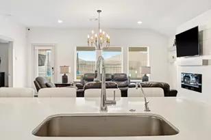 8210 Buck Ln, Rosharon, TX 77583 - Photo 17