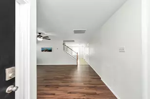 2610 Skyview Shadows Ct, Houston, TX 77047 - Photo 3