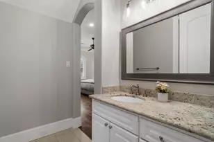 706 Oyster Creek Dr, Sugar Land, TX 77478 - Photo 37