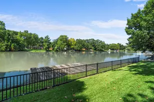 706 Oyster Creek Dr, Sugar Land, TX 77478 - Photo 45