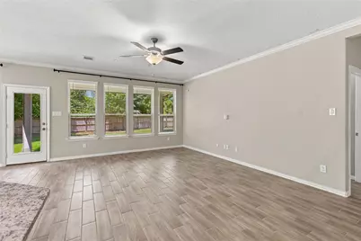 309 Lochvale Peak Court, Montgomery, TX 77316 - Photo 9