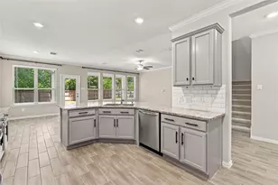 309 Lochvale Peak Ct, Montgomery, TX 77316 - Photo 7