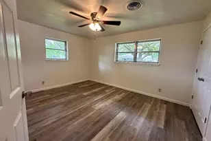1607 McFarland St, Baytown, TX 77520 - Photo 17