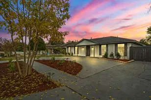 12007 Sharpcrest St, Houston, TX 77072 - Photo 3