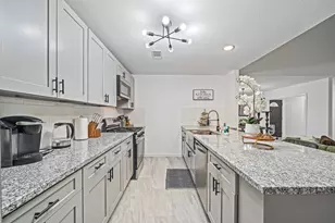 12007 Sharpcrest St, Houston, TX 77072 - Photo 15