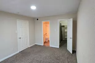 8100 Creekbend Dr, Houston, TX 77071 - Photo 9