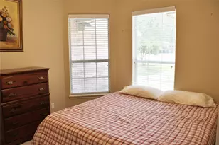 110 S River Dr, Columbus, TX 78934 - Photo 21