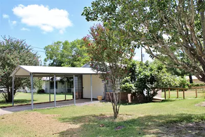 110 S River Drive, Columbus, TX 78934 - Photo 31