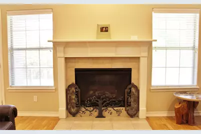 110 S River Drive, Columbus, TX 78934 - Photo 9
