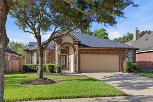 2412 Via Montesano, League City, TX 77573 - Photo 1