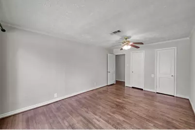 210 Harris Boulevard, Conroe, TX 77301 - Photo 13