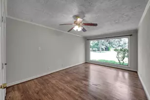 210 Harris Blvd, Conroe, TX 77301 - Photo 11