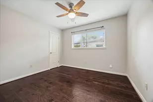 507 Blue Willow Dr, Houston, TX 77042 - Photo 29