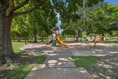 507 Blue Willow Drive, Houston, TX 77042 - Photo 43