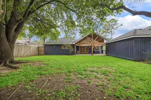 507 Blue Willow Dr, Houston, TX 77042 - Photo 5