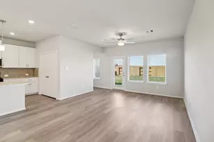 12027 Shining Lk Dr, Baytown, TX 77523 - Photo 3