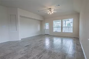 21263 Lucknow Ln, Kingwood, TX 77339 - Photo 17
