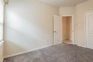 21263 Lucknow Ln, Kingwood, TX 77339 - Photo 9