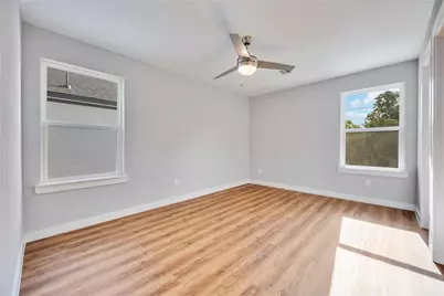 6004 Wedgefield Street #A/B, Houston, TX 77028 - Photo 13