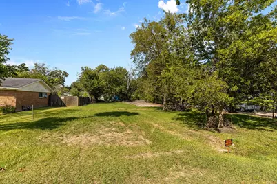 212 Woodward Street, Alvin, TX 77511 - Photo 7
