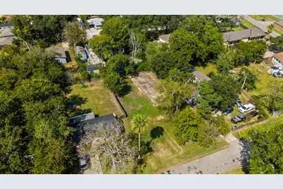 212 Woodward Street, Alvin, TX 77511 - Photo 3