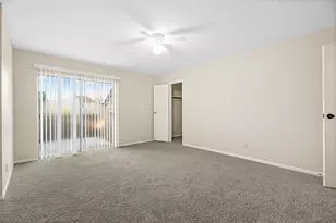 304 E Adoue St, Alvin, TX 77511 - Photo 7