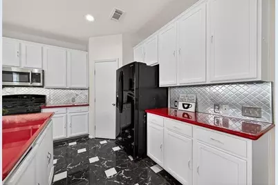 8419 Spotslyvania Ln, Houston, TX 77083 - Photo 21