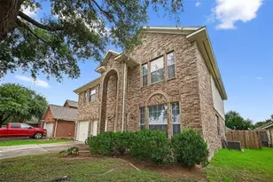 8419 Spotslyvania Ln, Houston, TX 77083 - Photo 3
