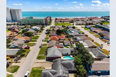3411 Dominique Drive, Galveston, TX 77551 - Photo 45
