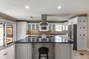 3411 Dominique Dr, Galveston, TX 77551 - Photo 5