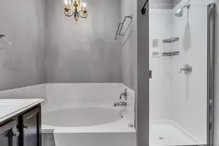 1906 Cameo Ct, League City, TX 77573 - Photo 23