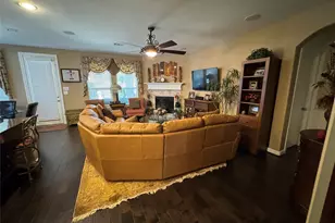 4910 Woodbury Mill Dr, Spring, TX 77389 - Photo 5