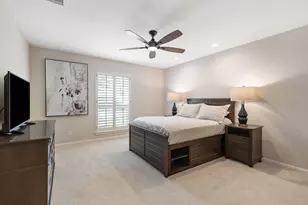 13702 Alchester Ln, Houston, TX 77079 - Photo 17