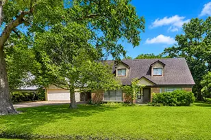 9206 Pecos St, Houston, TX 77055 - Photo 1