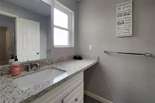 9306 Bankside Dr, Houston, TX 77031 - Photo 15