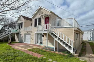 4114 Ave S 1/2, Galveston, TX 77550 - Photo 1