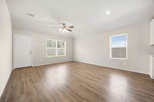 2006 Brixham Bluff Ln, Spring, TX 77373 - Photo 9