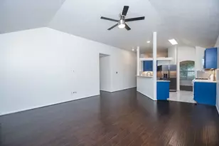 13911 Sorrel Grove Ct, Houston, TX 77047 - Photo 9