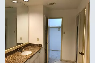 2906 Green Fields Drive, Sugar Land, TX 77479 - Photo 9