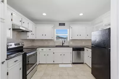 375 Ling, Bayou Vista, TX 77563 - Photo 7