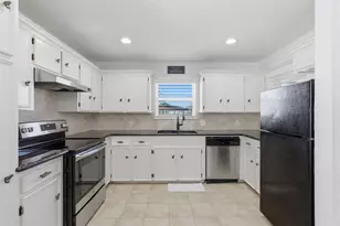 375 Ling, Bayou Vista, TX 77563 - Photo 7