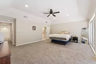 48 Bayou Pointe Drive, Houston, TX 77063 - Photo 27