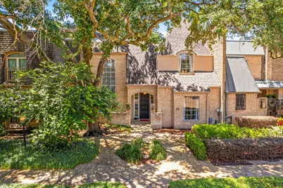 48 Bayou Pointe Drive, Houston, TX 77063 - Photo 1