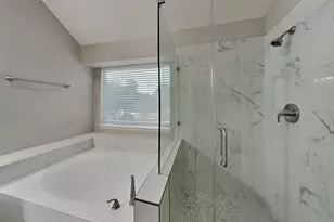 8002 Weeping Willow Pl, Missouri City, TX 77459 - Photo 9